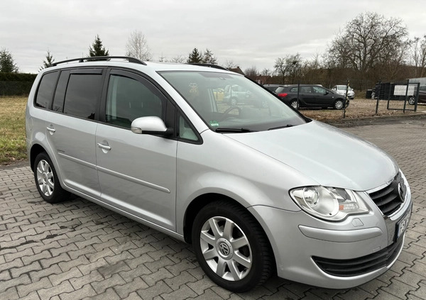 Volkswagen Touran cena 23999 przebieg: 238000, rok produkcji 2008 z Świebodzin małe 379